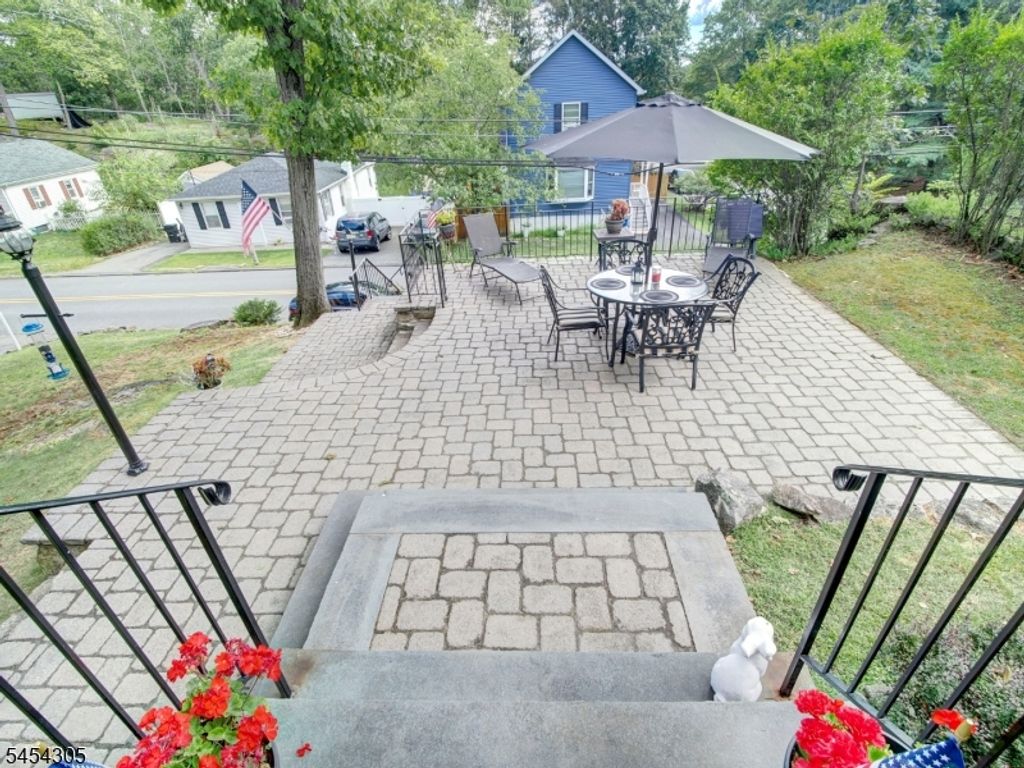 146 Monroe Trl, Hopatcong Boro, NJ 07843 — photo 3
