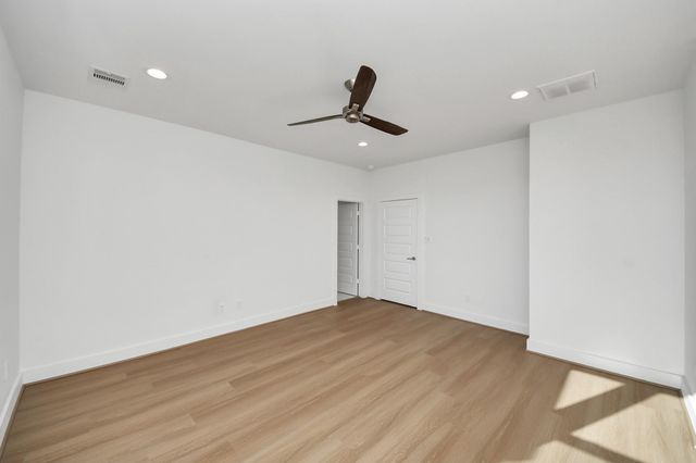 9139 La Pau Lane, Houston, TX 77051