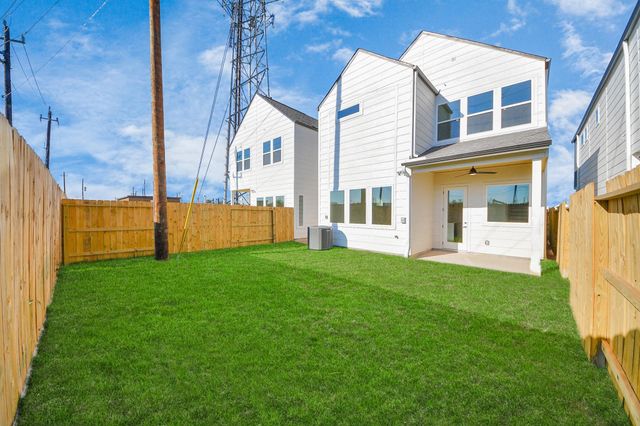 9139 La Pau Lane, Houston, TX 77051