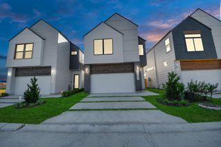 9139 La Pau Lane, Houston, TX 77051