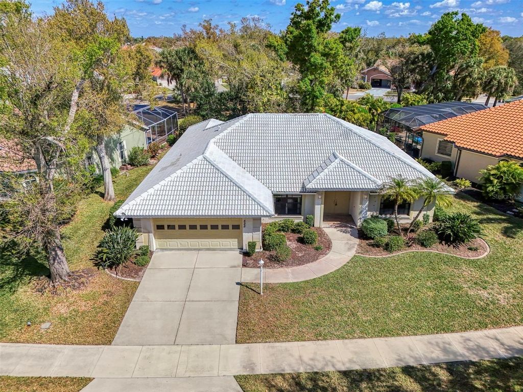 Image 2 of property listing at 525 WATERWOOD LANE, Venice, FL 34293