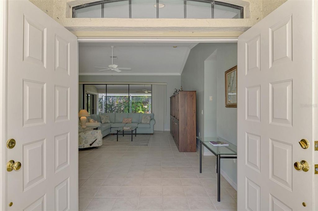 Image 12 of property listing at 525 WATERWOOD LANE, Venice, FL 34293