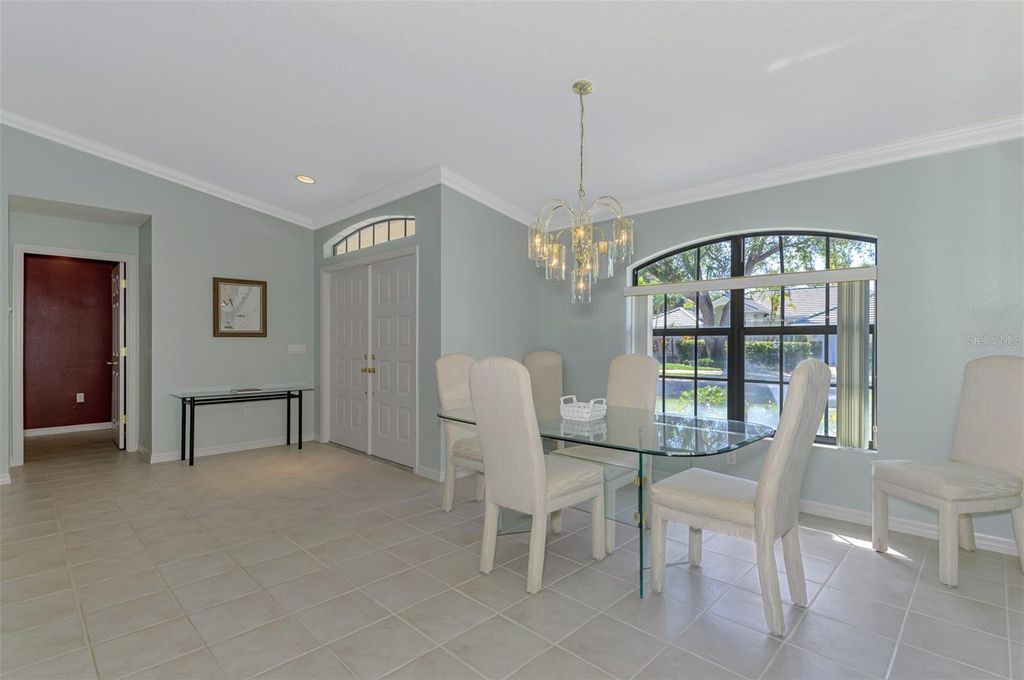Image 21 of property listing at 525 WATERWOOD LANE, Venice, FL 34293