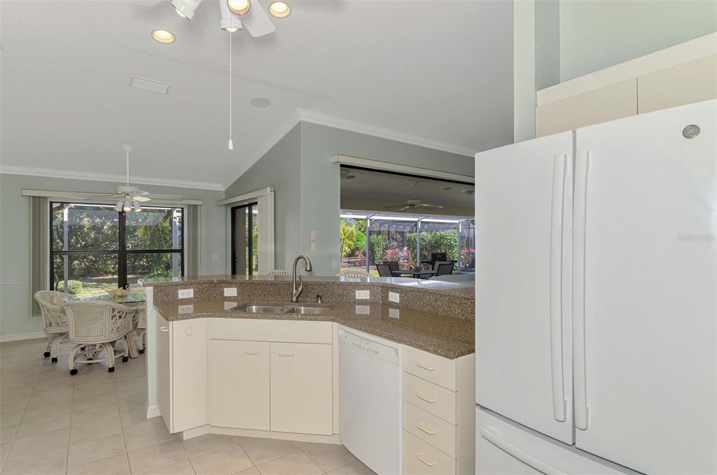 Image 30 of property listing at 525 WATERWOOD LANE, Venice, FL 34293