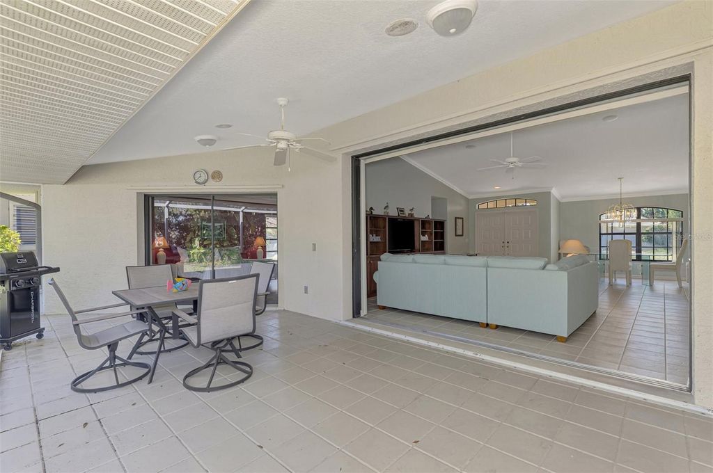 Image 52 of property listing at 525 WATERWOOD LANE, Venice, FL 34293