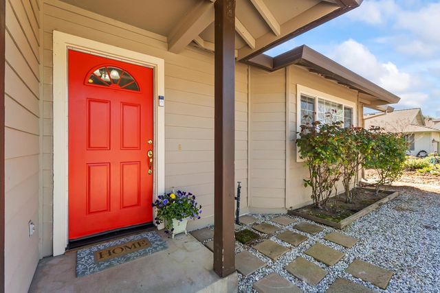 230 Manor Ct, Sutter Creek, CA 95685