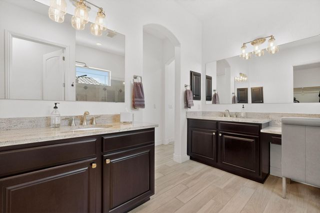 2312 Granite Mountain Loop NW, Albuquerque, NM 87120