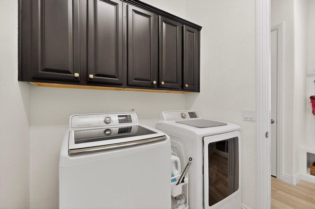 2312 Granite Mountain Loop NW, Albuquerque, NM 87120