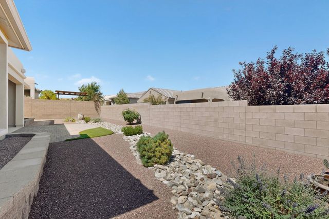 2312 Granite Mountain Loop NW, Albuquerque, NM 87120