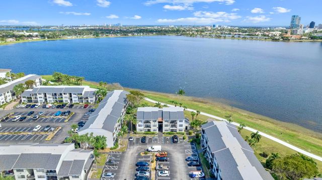 760 Executive Center Drive 14, West Palm Beach, FL 33401