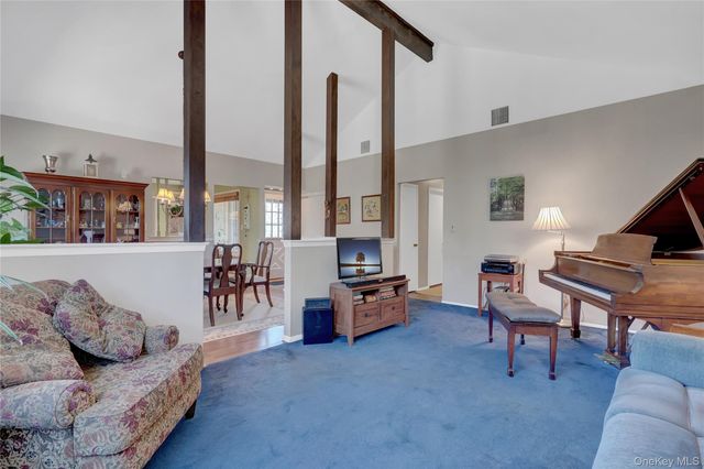 1369 Sycamore Avenue, Bohemia, NY 11716