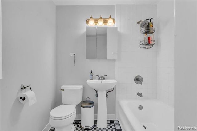 15 E Kirby Street 929, Detroit, MI 48202