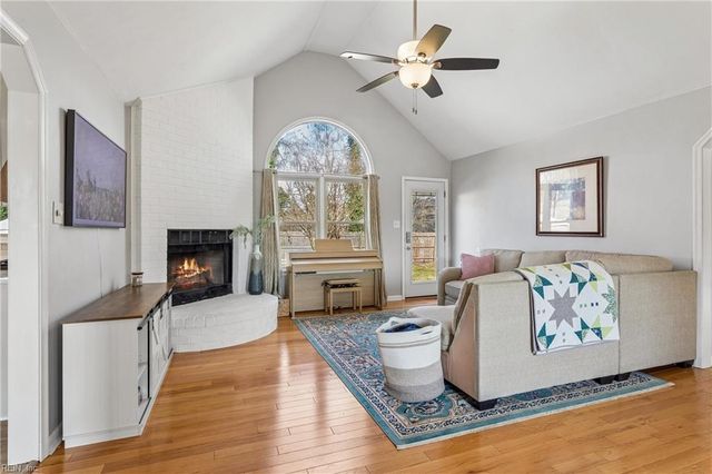 4606 Lola B CT, Chesapeake, VA 23321