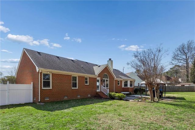 4606 Lola B CT, Chesapeake, VA 23321