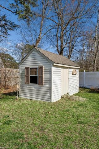 4606 Lola B CT, Chesapeake, VA 23321