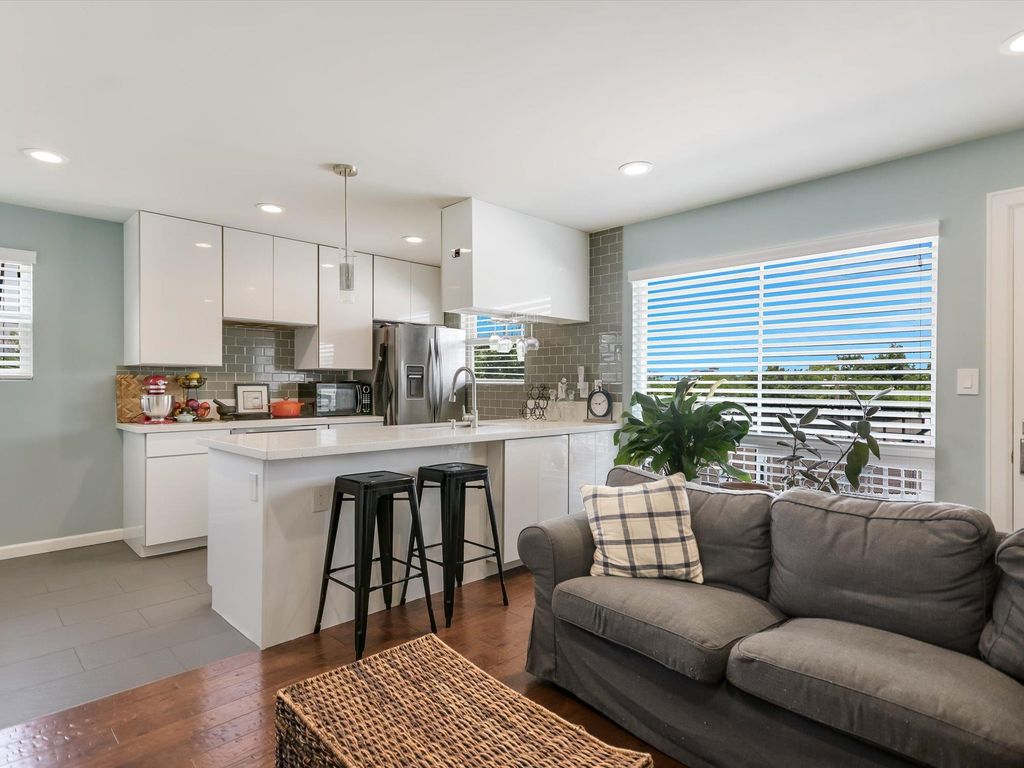 3110 Red River ST C403, Austin, TX 78705