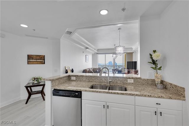 2745 1st ST 1901, Fort Myers, FL 33916