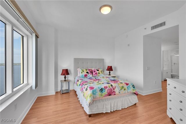 2745 1st ST 1901, Fort Myers, FL 33916