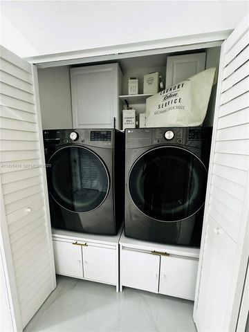 20927 SW 118th Ct, Miami, FL 33177