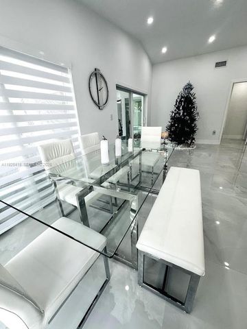 20927 SW 118th Ct, Miami, FL 33177