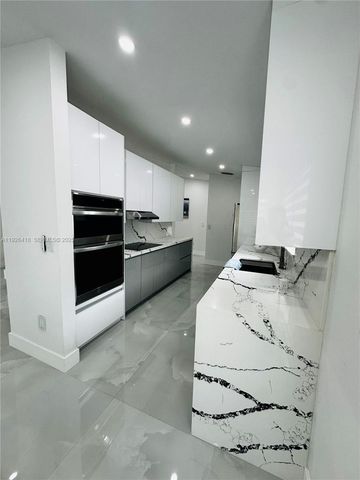 20927 SW 118th Ct, Miami, FL 33177