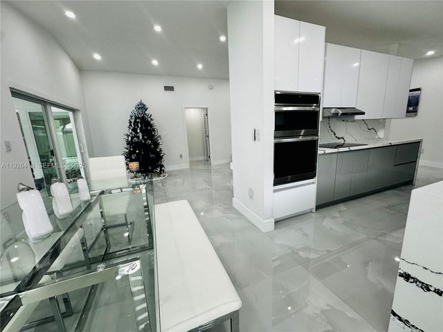 20927 SW 118th Ct, Miami, FL 33177