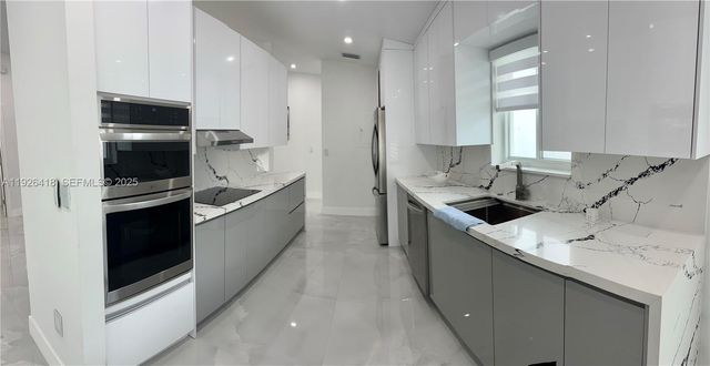 20927 SW 118th Ct, Miami, FL 33177