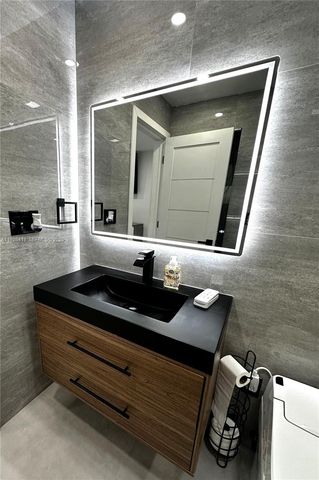 20927 SW 118th Ct, Miami, FL 33177