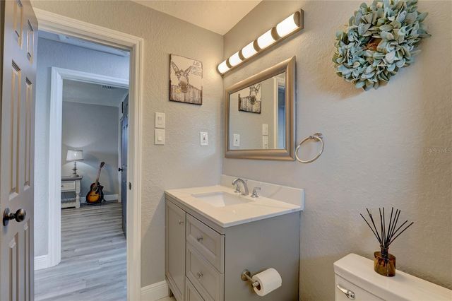 8201 RIDGE ROAD, Seminole, FL 33772