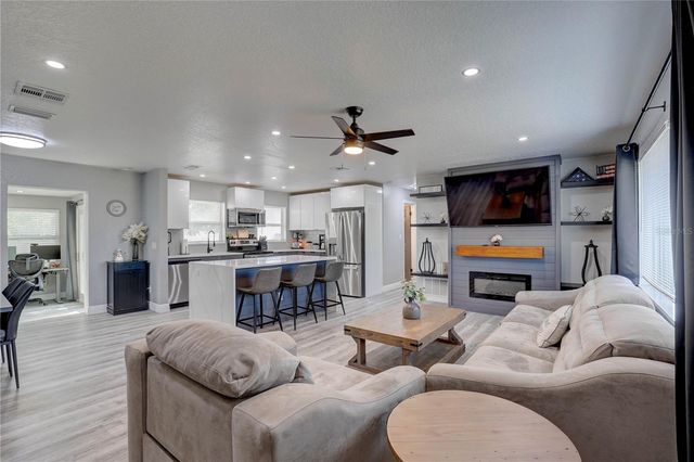 8201 RIDGE ROAD, Seminole, FL 33772