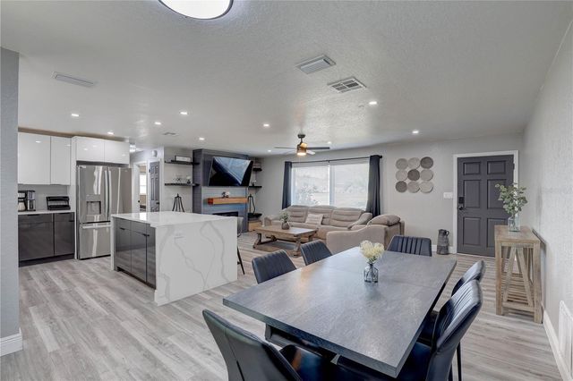 8201 RIDGE ROAD, Seminole, FL 33772