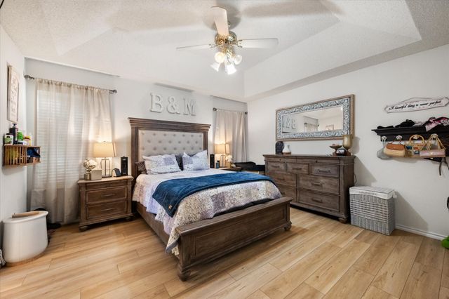 420 Misty Oaks Street, Azle, TX 76020