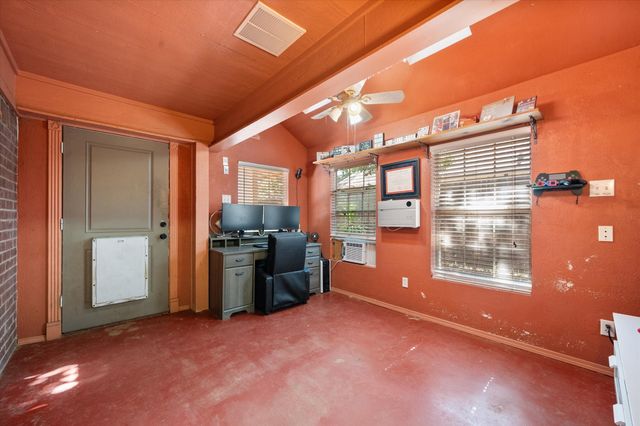 420 Misty Oaks Street, Azle, TX 76020