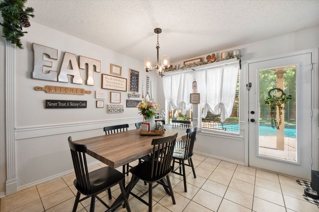 420 Misty Oaks Street, Azle, TX 76020