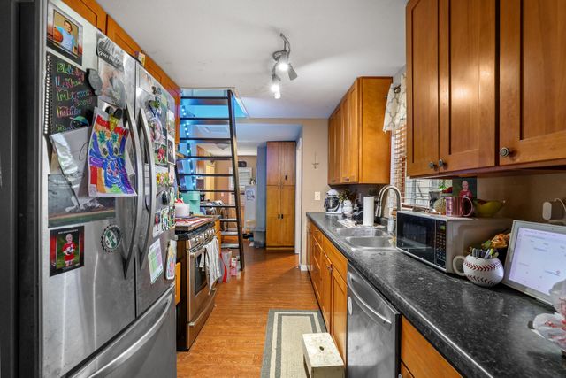 100 21St Street, Minot, ND 58703