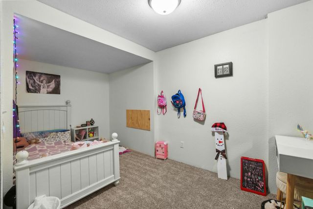 100 21St Street, Minot, ND 58703