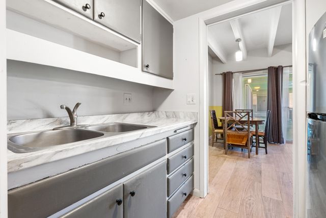 702 N Federal Highway B4, Lake Worth Beach, FL 33460