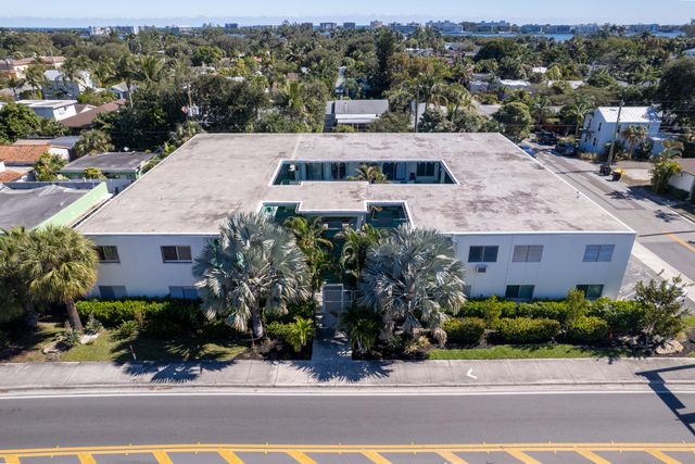 702 N Federal Highway B4, Lake Worth Beach, FL 33460