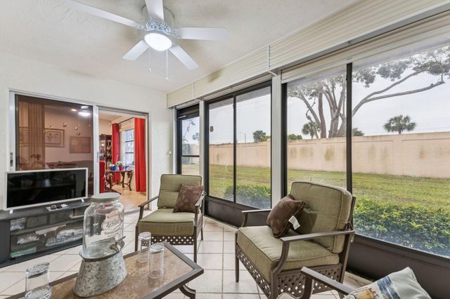 8236 Summerbreeze Lane, Boca Raton, FL 33496