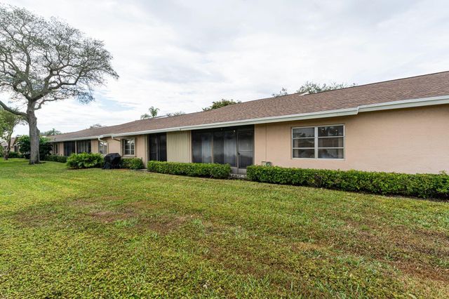 8236 Summerbreeze Lane, Boca Raton, FL 33496