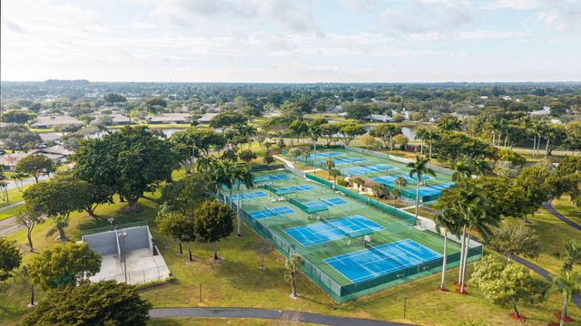 8236 Summerbreeze Lane, Boca Raton, FL 33496