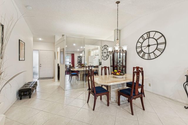 8236 Summerbreeze Lane, Boca Raton, FL 33496