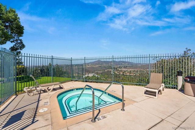 10930 Ivy Hill 4, San Diego, CA 92131