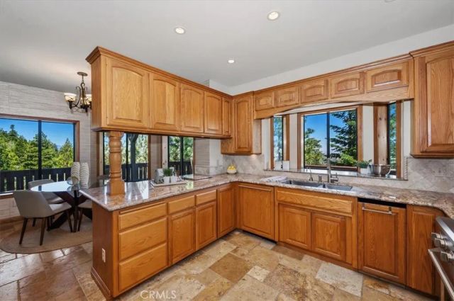 26077 Walnut Hills, Lake Arrowhead, CA 92352