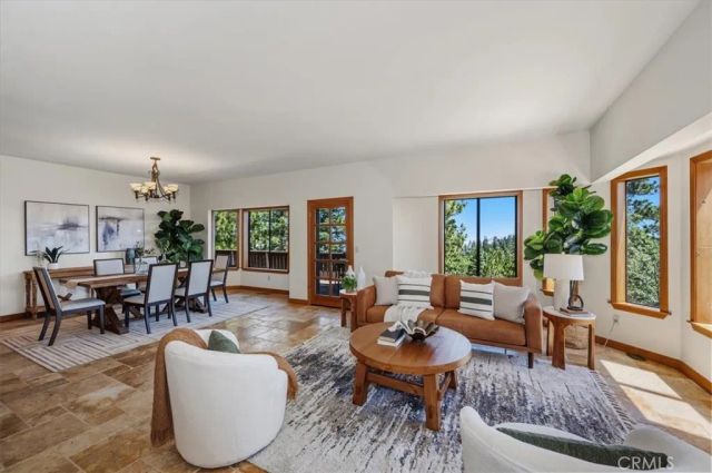 26077 Walnut Hills, Lake Arrowhead, CA 92352