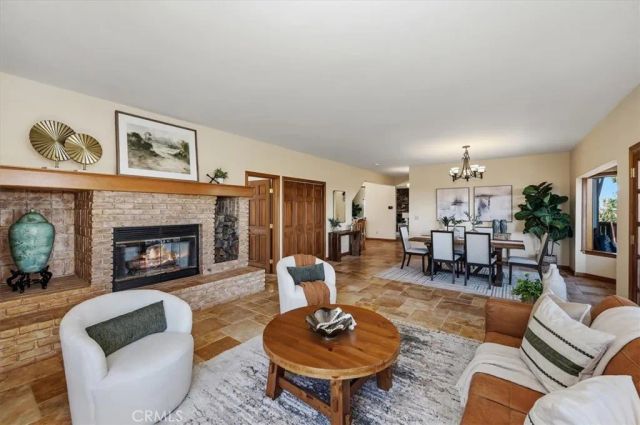 26077 Walnut Hills, Lake Arrowhead, CA 92352