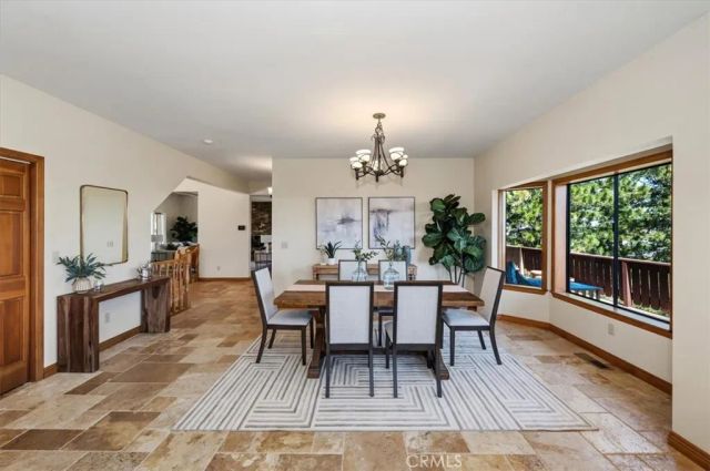 26077 Walnut Hills, Lake Arrowhead, CA 92352