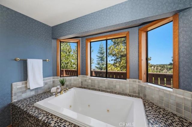 26077 Walnut Hills, Lake Arrowhead, CA 92352