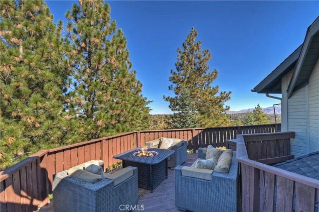 26077 Walnut Hills, Lake Arrowhead, CA 92352