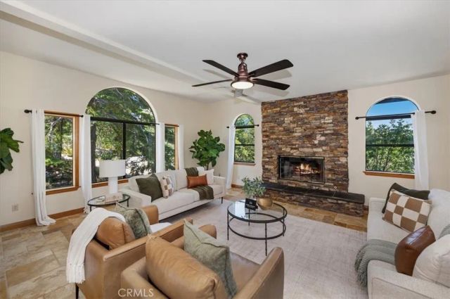 26077 Walnut Hills, Lake Arrowhead, CA 92352